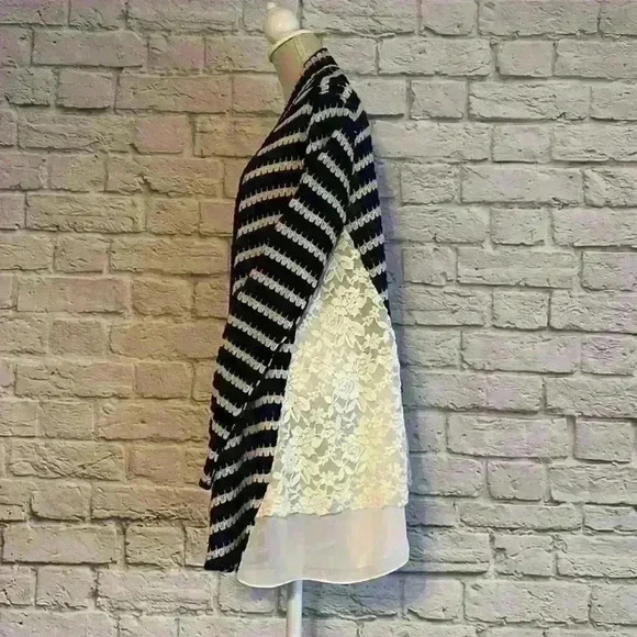 Signature Studio Women's Navy/White Sweater/Cardigan Size Small - Picture 3 of 8